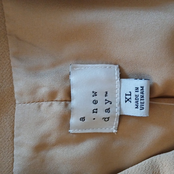 A New Day, Beige Double-Breasted Blazer.Size XL - Picture 8 of 11